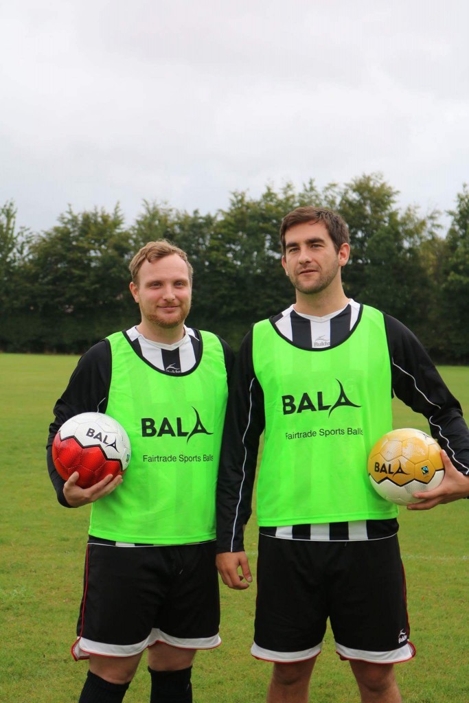 Chipping Norton Town FC with Bala sport Fairtrade footballs from The Phone Coopimg_3893